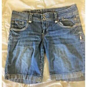 Hydronic Long Jean ShortsWomens Sz 7/8 W 32 Distressed Embroidered Mid Rise